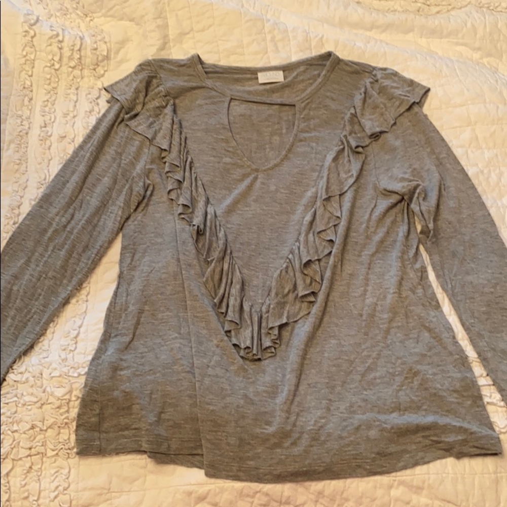 Keyhole gray ruffled top